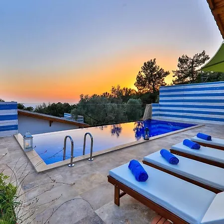 Sunset 2 Vila Kaş
